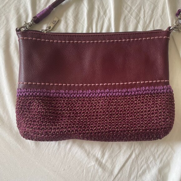 The Sak Casual Classics Burgundy Leather Crochet Handbag (Missing Tag) - Picture 3 of 11